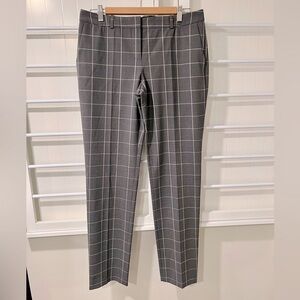 NWT. Hugo Boss grey and silver dress pants. Size 6. Multi season.